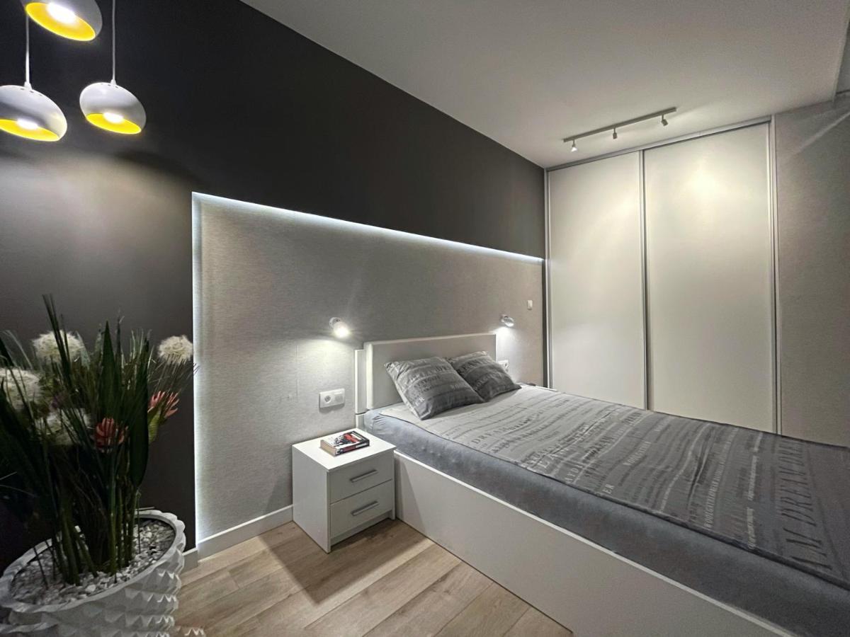 4Uapart-Apartment Suite Platan Grey Świnoujście  Eksteriør billede